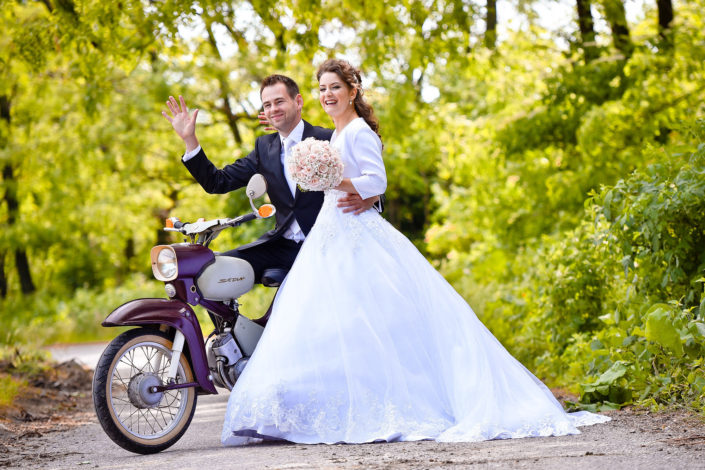 motorka svadba svadobny fotograf lindia.sk Linda Kiskova Bohusova Peter Kiska